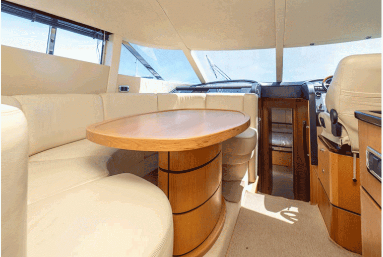 Fairline Squadron 58